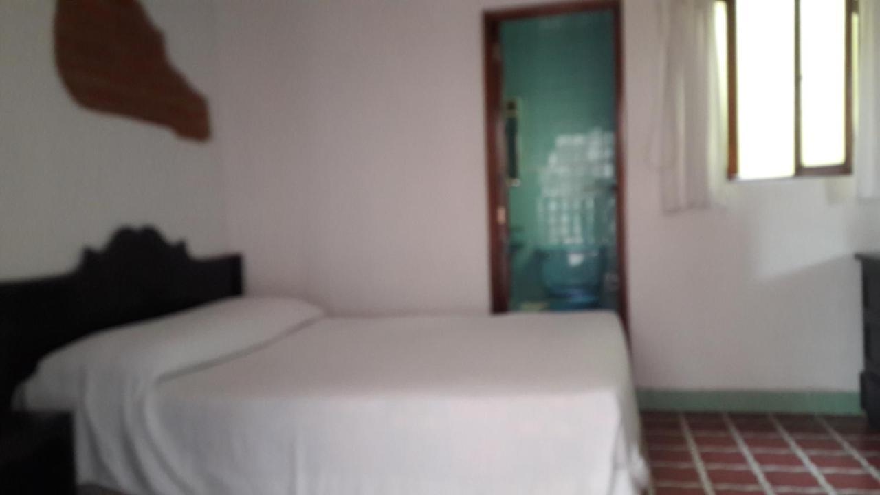 De Cortez Y Larraz Hotel Antigua